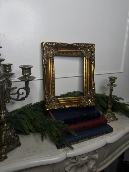 Ornate Small Vintage Sorelle Gilt Frame - Frame Nantes