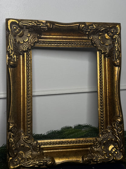 Ornate Small Vintage Sorelle Gilt Frame - Frame Nantes