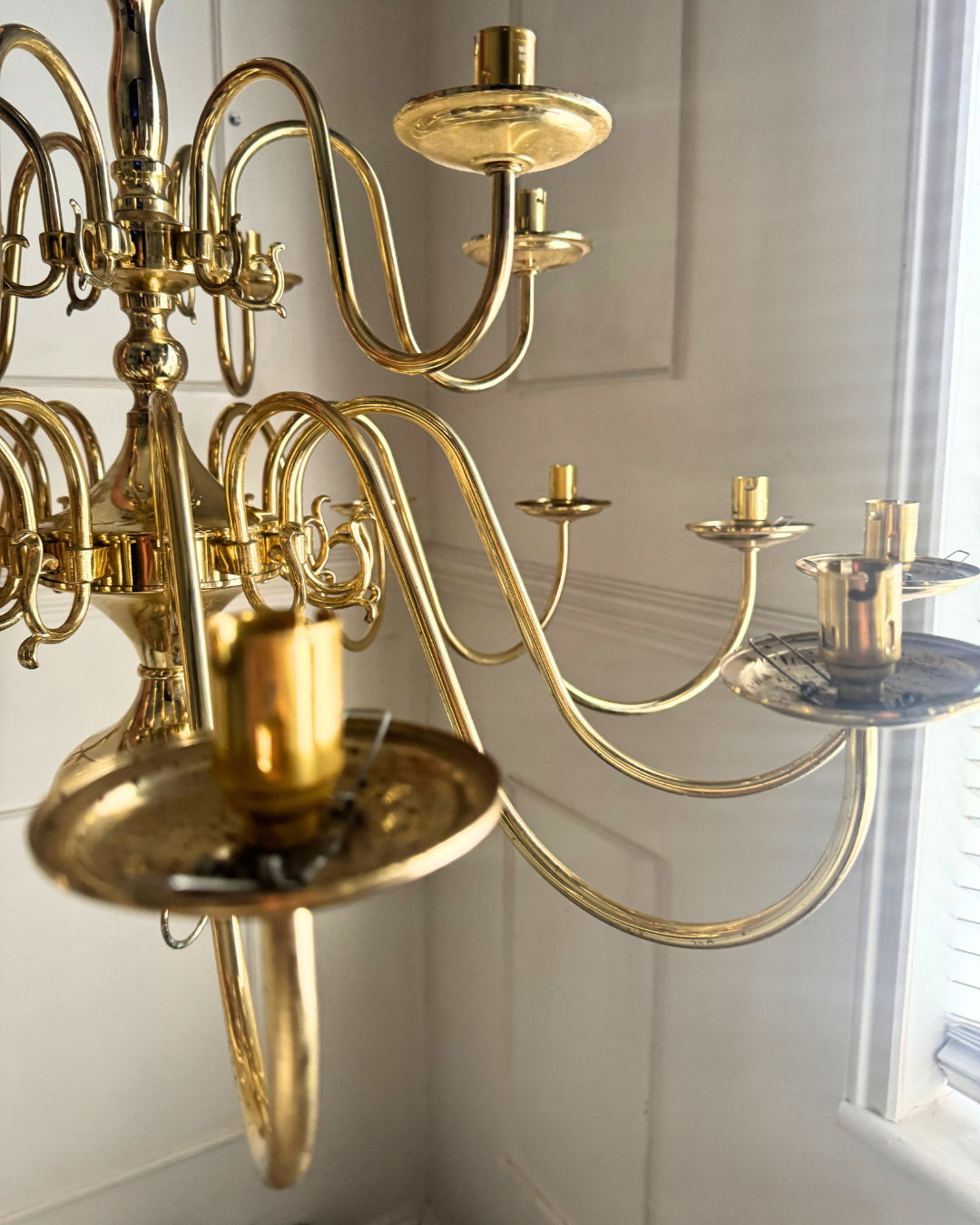Vintage Dutch Brass Chandelier – 18 Light Baroque Style Ceiling Lighting