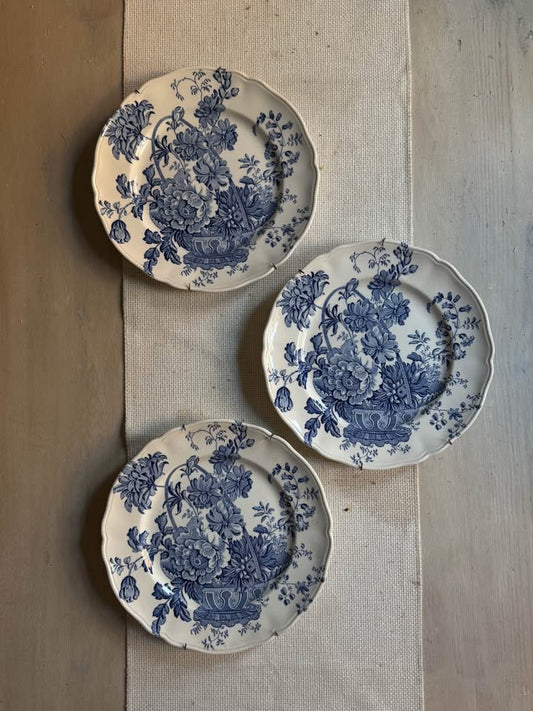 Vintage Wall Plate with Hooks - Blue & White Theme