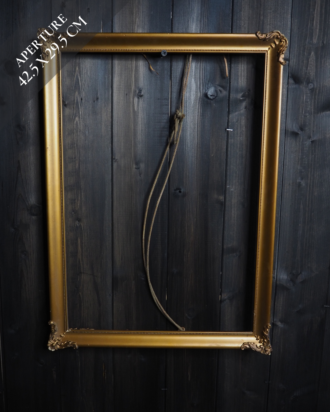 The Amboise- Antique Chip End Ornate Gold Gilt frame