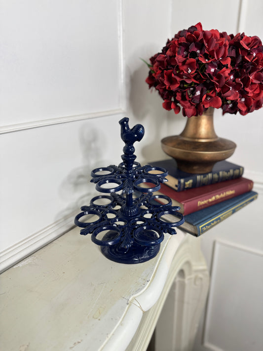 Vintage Metal Egg Holder – Painted Rack for 12 Eggs