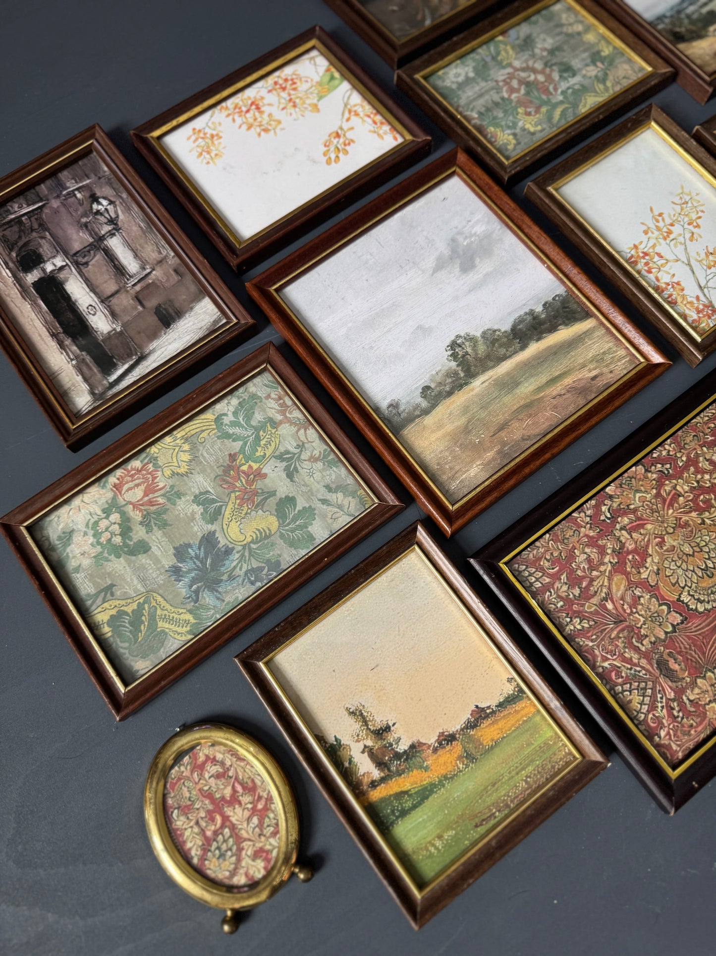 Vintage Themed Gallery Wall Set with Mix of Wooden Mini Frames ( x 16 )