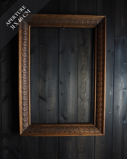 The Winchester - Solid Oak Vintage Carved Frame