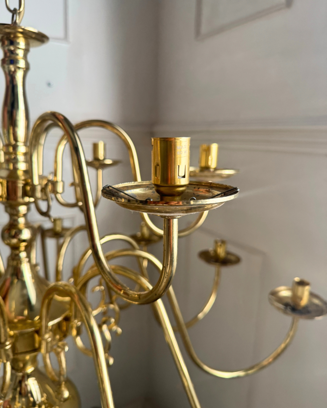 Vintage Dutch Brass Chandelier – 18 Light Baroque Style Ceiling Lighting