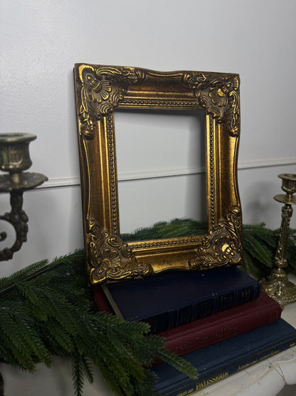 Ornate Small Vintage Sorelle Gilt Frame - Frame Nantes