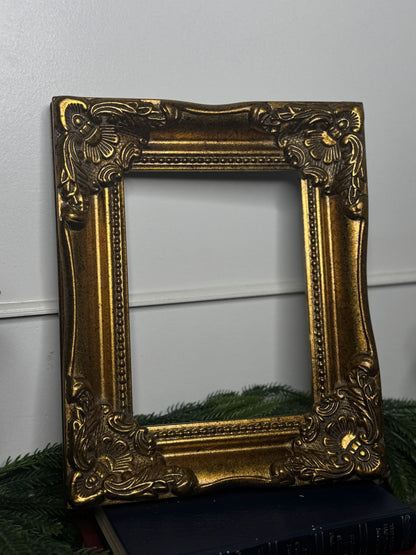 Ornate Small Vintage Sorelle Gilt Frame - Frame Nantes
