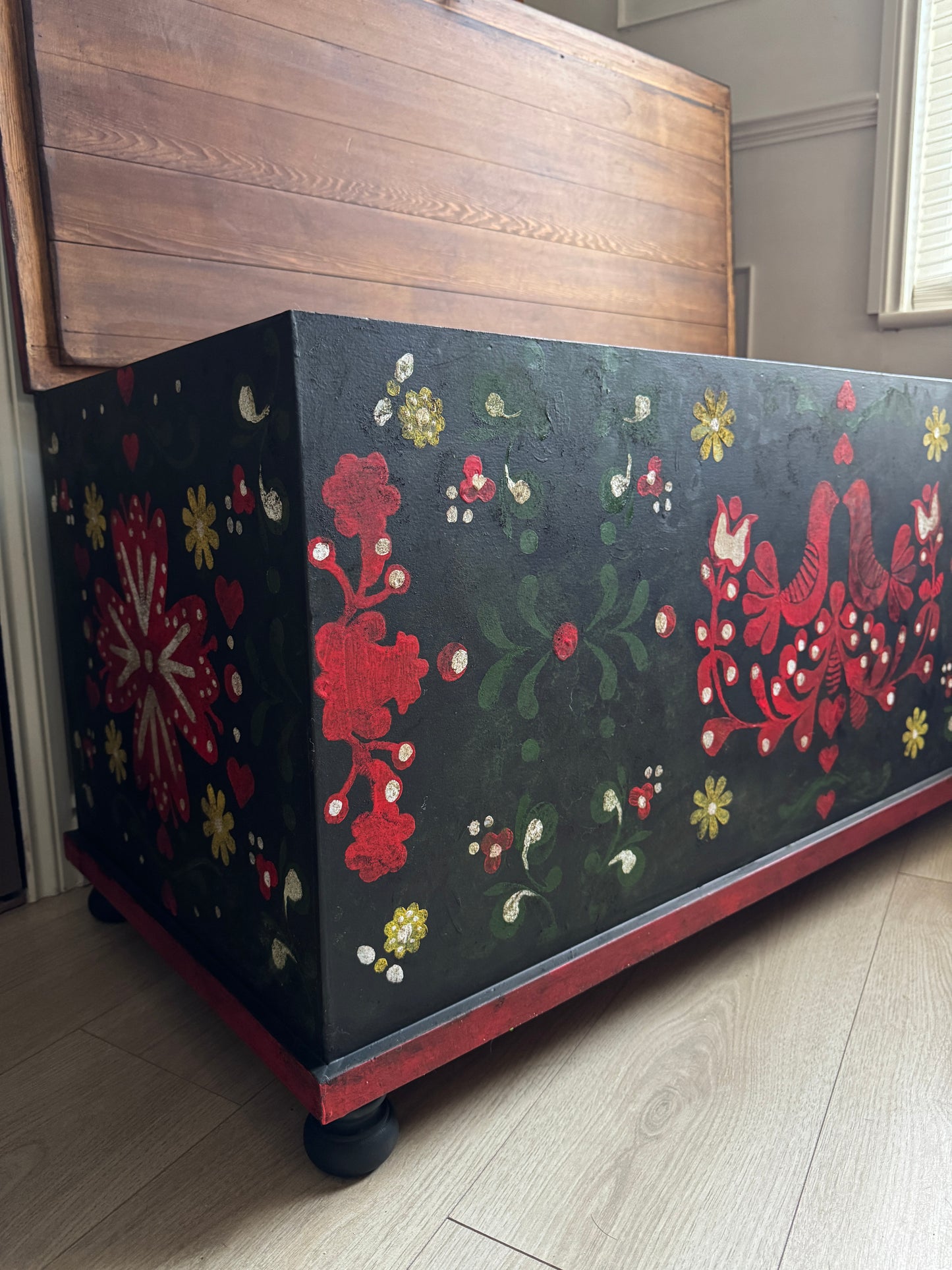 Large Vintage Hungarian Hand-Painted Folk Blanket Box / Toy Storage Chest