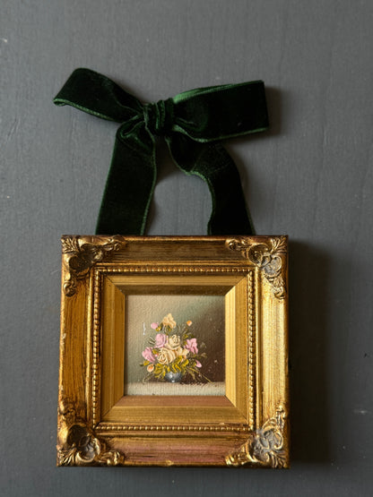 Opulent Knots – Velvet Ribbon Bows for Elegant Styling - Dark Green