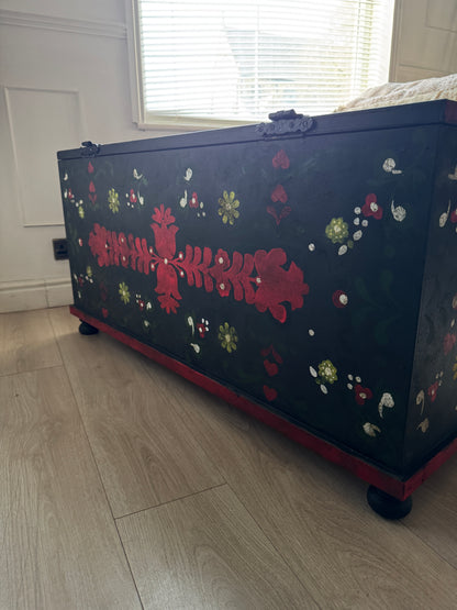 Large Vintage Hungarian Hand-Painted Folk Blanket Box / Toy Storage Chest