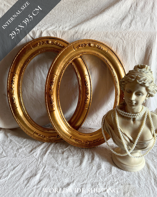 Vintage 1970s Oval Frames| Ornate Resin Gold Frames | Lightweight Matching Pair