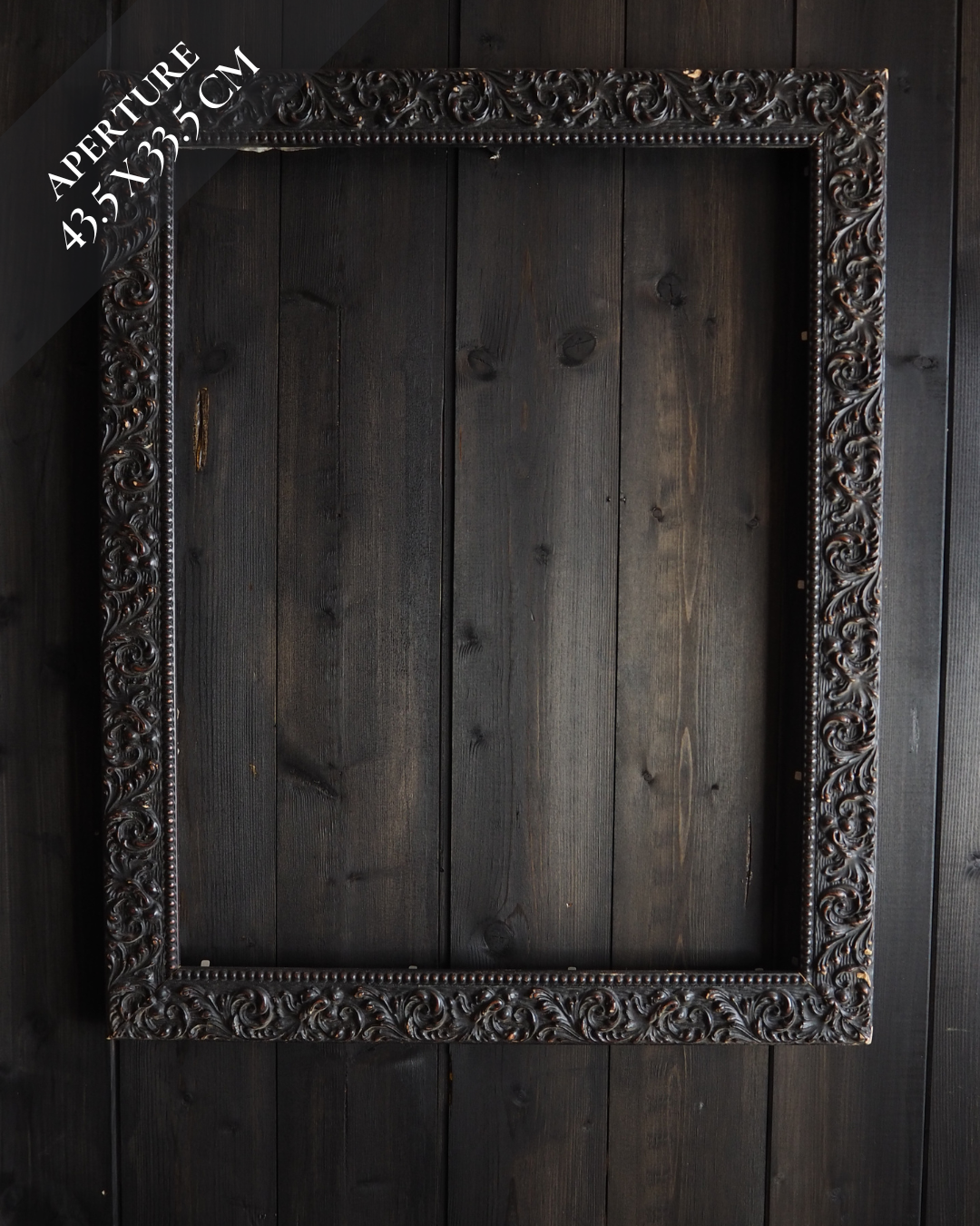 The Belgravia - Rustic Black Ornate Frame with Gilt Detail