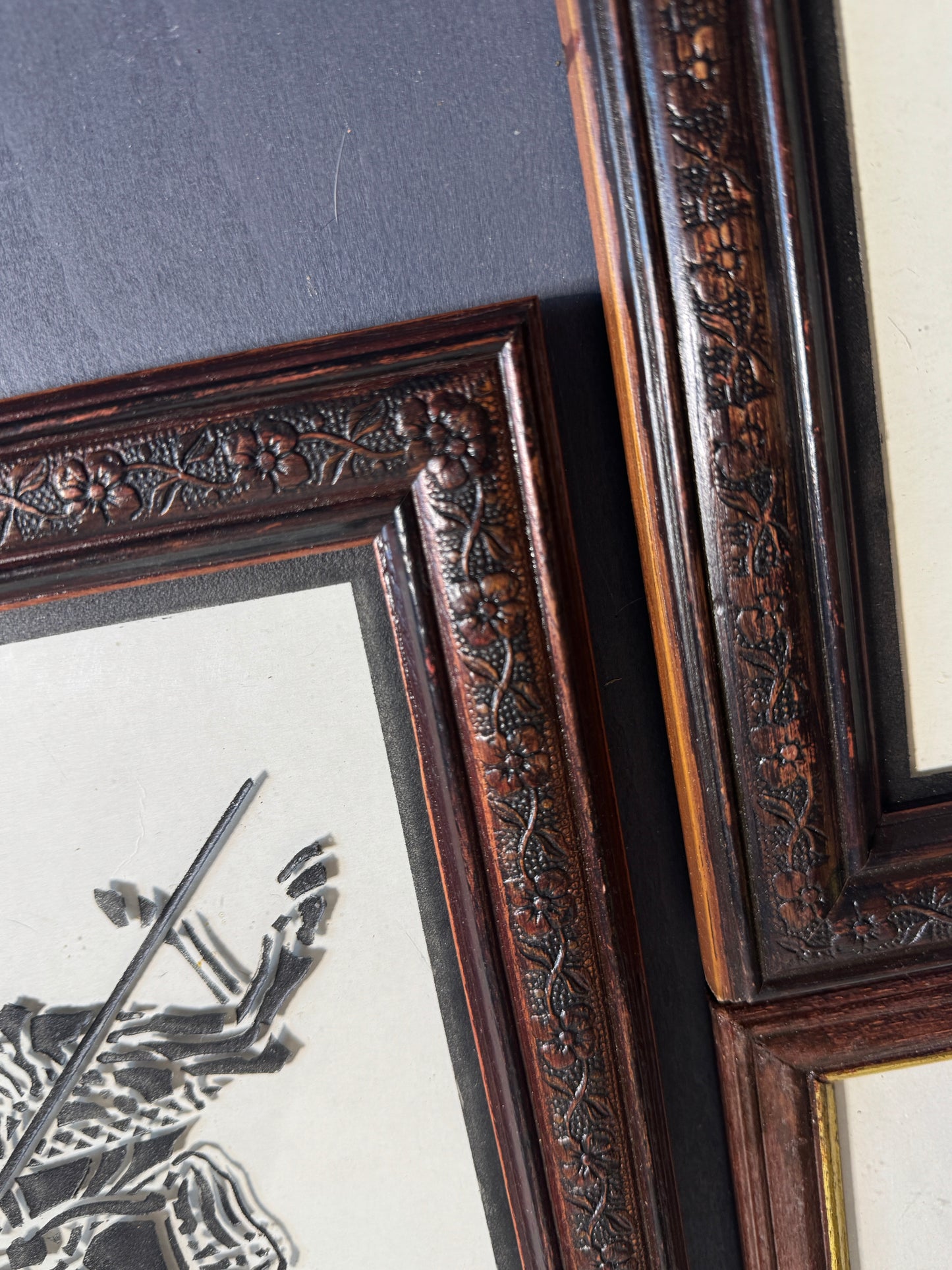 Imperial Reflections Wall Ensemble – Engraved Glass & Antique Chinese Art Gallery Set