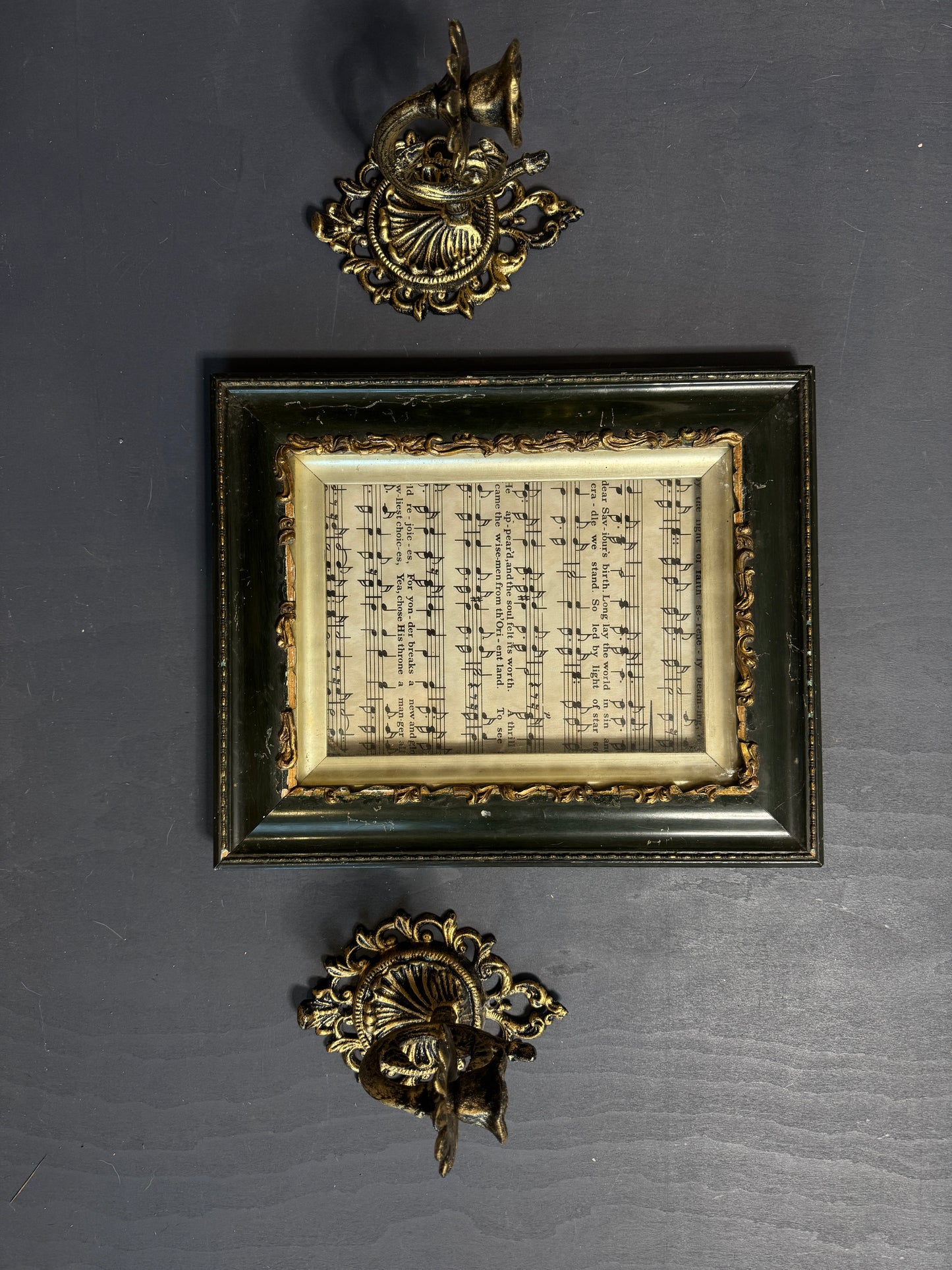 Antique Victorian Gilt Greenl Small Frame