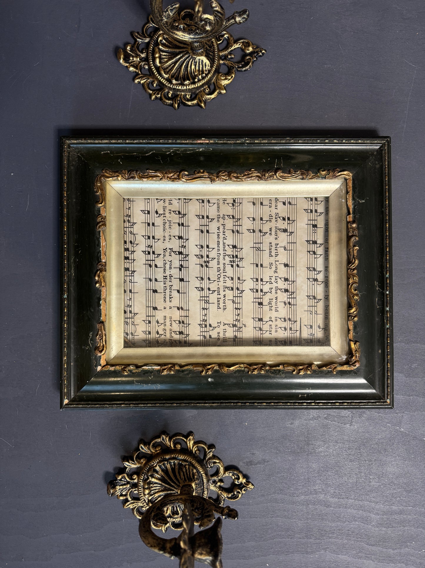 Antique Victorian Gilt Greenl Small Frame