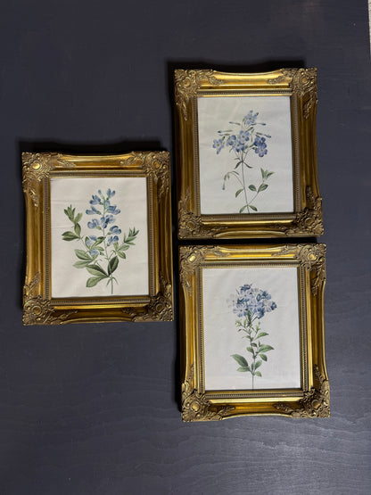 Ornate Gold Louis-Style Frame – Blue Heritage Floral Print Gallery Set