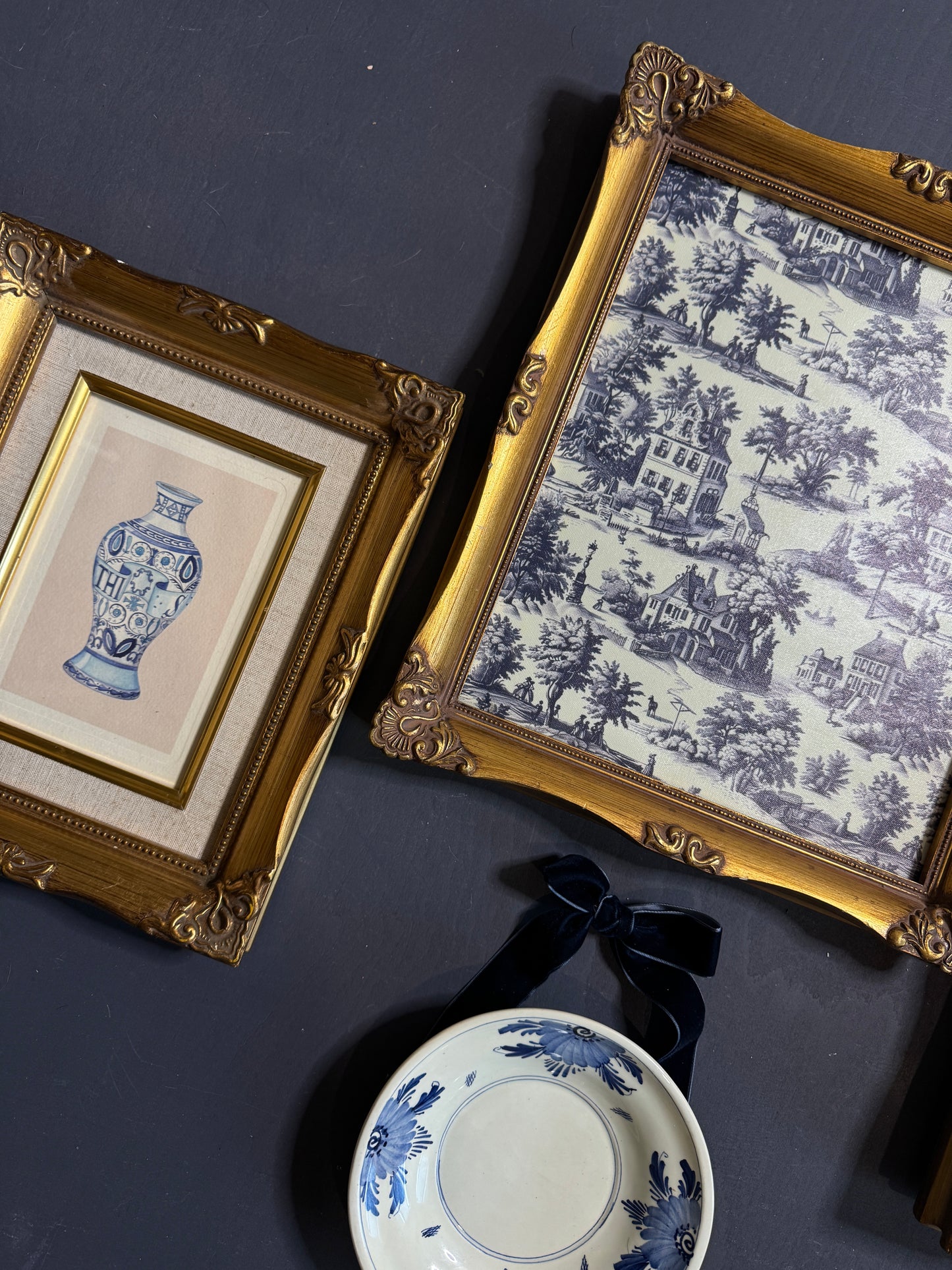 The Louis XV Toile Collection -Gold French Frames with Toile de Jouy Theme Print Set