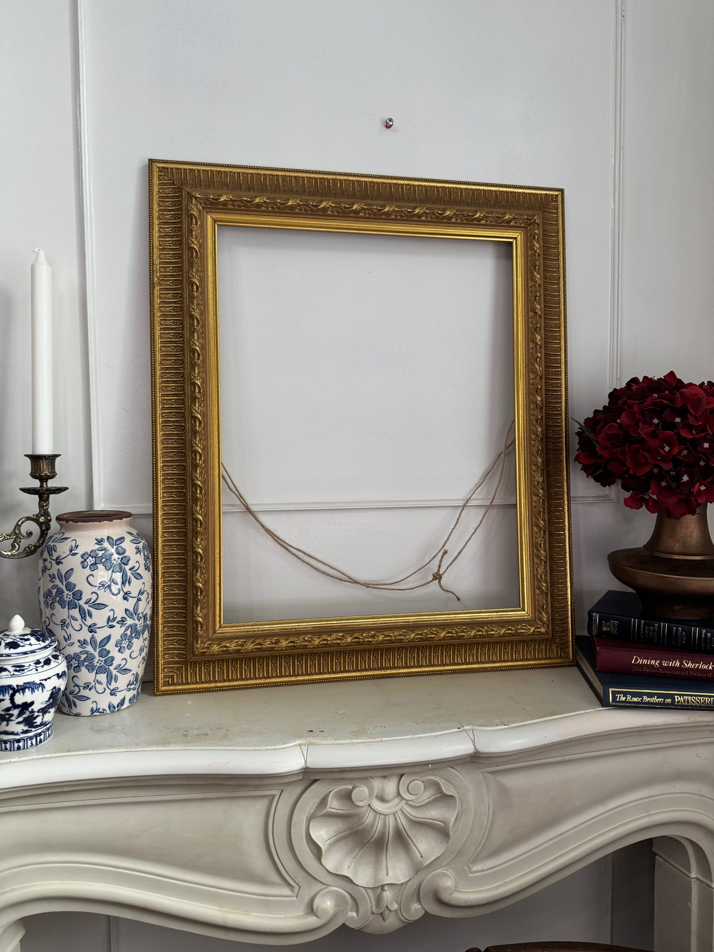 French-Style Accent Decorative Delaroux Frame
