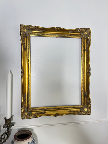 Vintage Ornate Sorélle Frame Medium