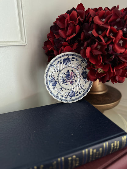 Set of 4 Matching Plates for Wall or Trinket Use