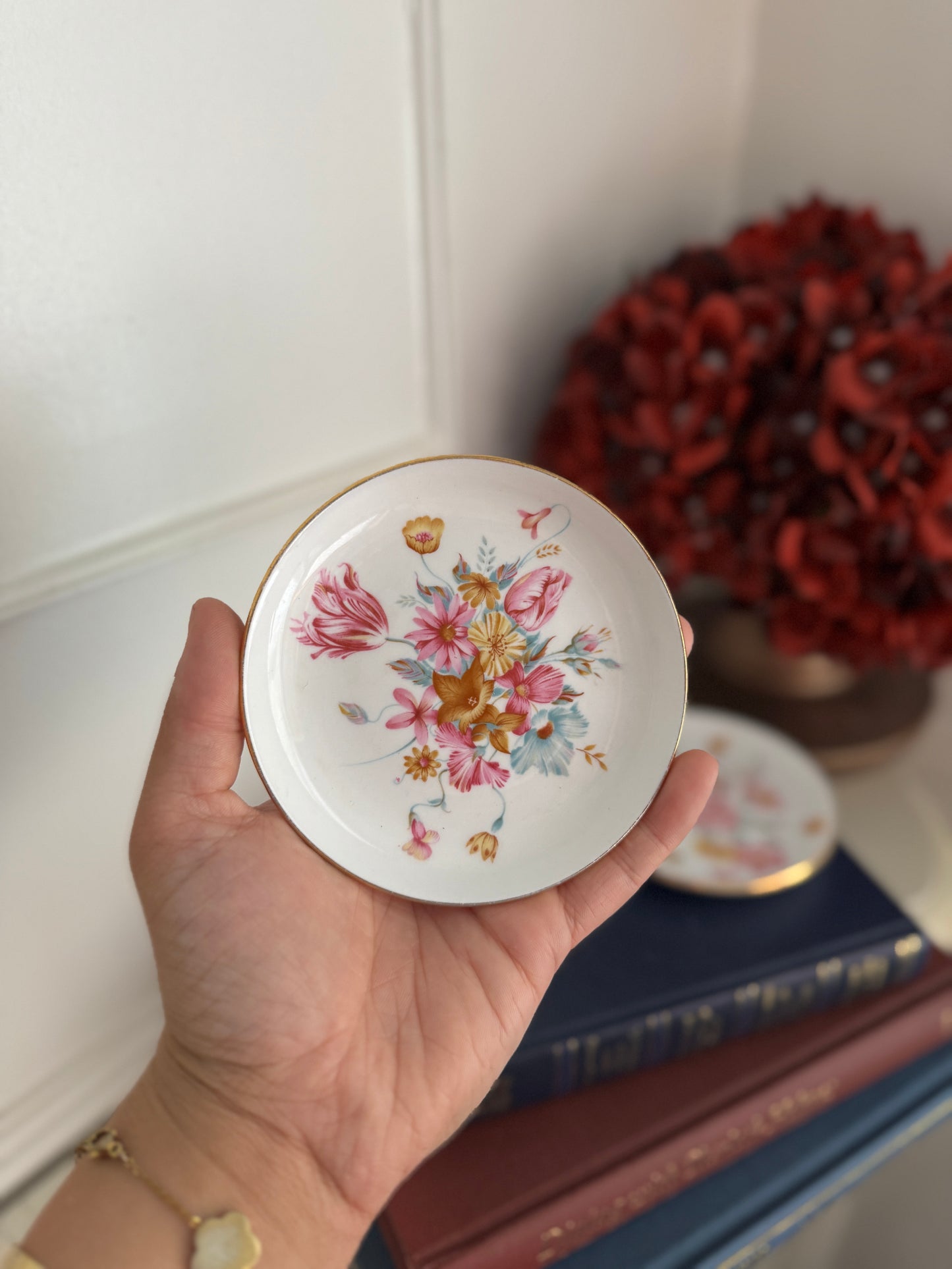 Vintage Ceramic Matching Mini Wall Plate Pair