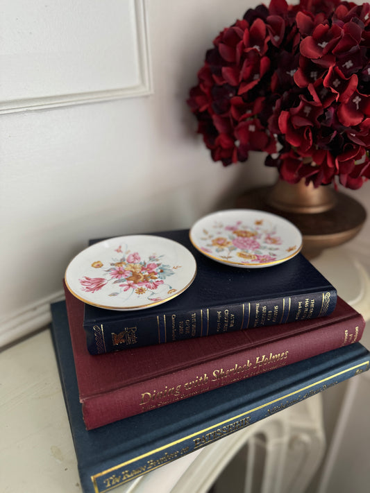 Vintage Ceramic Matching Mini Wall Plate Pair