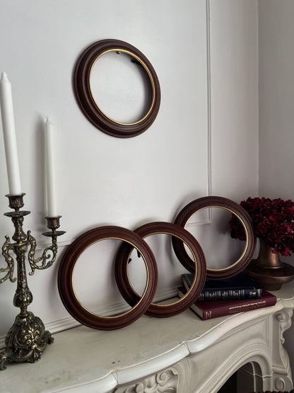 Vintage Van Hygan & Smythe Wooden Plate Frame Holder