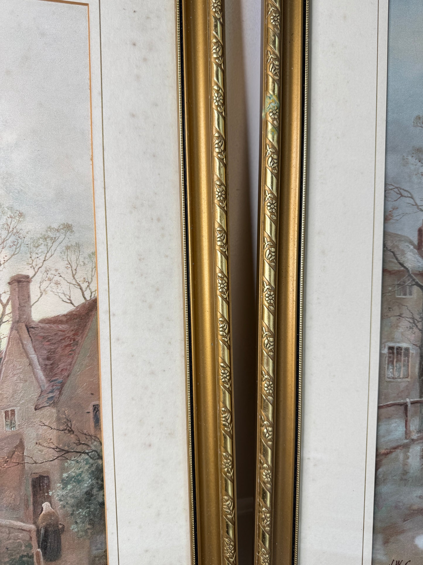 The Vintage Gilded Signature Gold Gilded Frames Duo