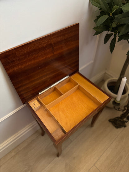 Italian Inlaid Musical Vintage Wooden Table / Jewellery Holder with Lid