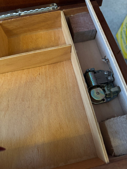 Italian Inlaid Musical Vintage Wooden Table / Jewellery Holder with Lid