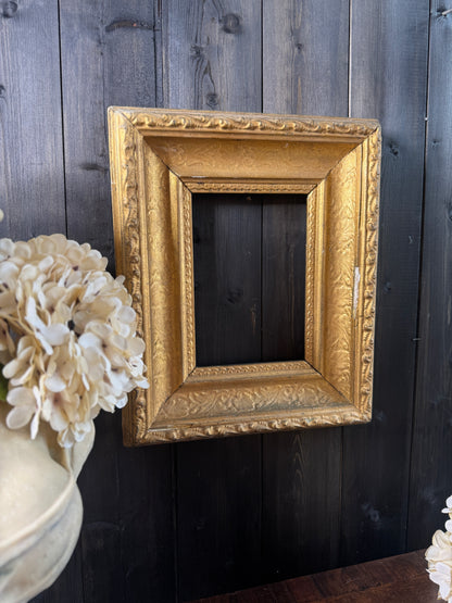 Orientalist fluted Decorative Ornate Hollow frame, 19th century