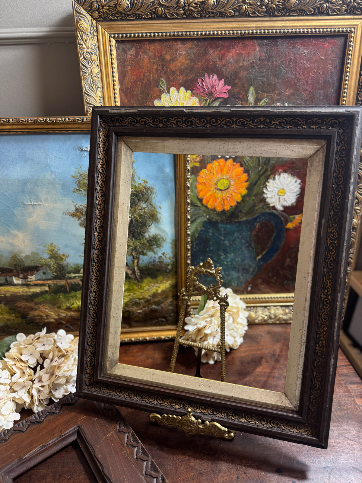 The Eleanor- Original Antique Frame with Gold Trim & Decorative Edge