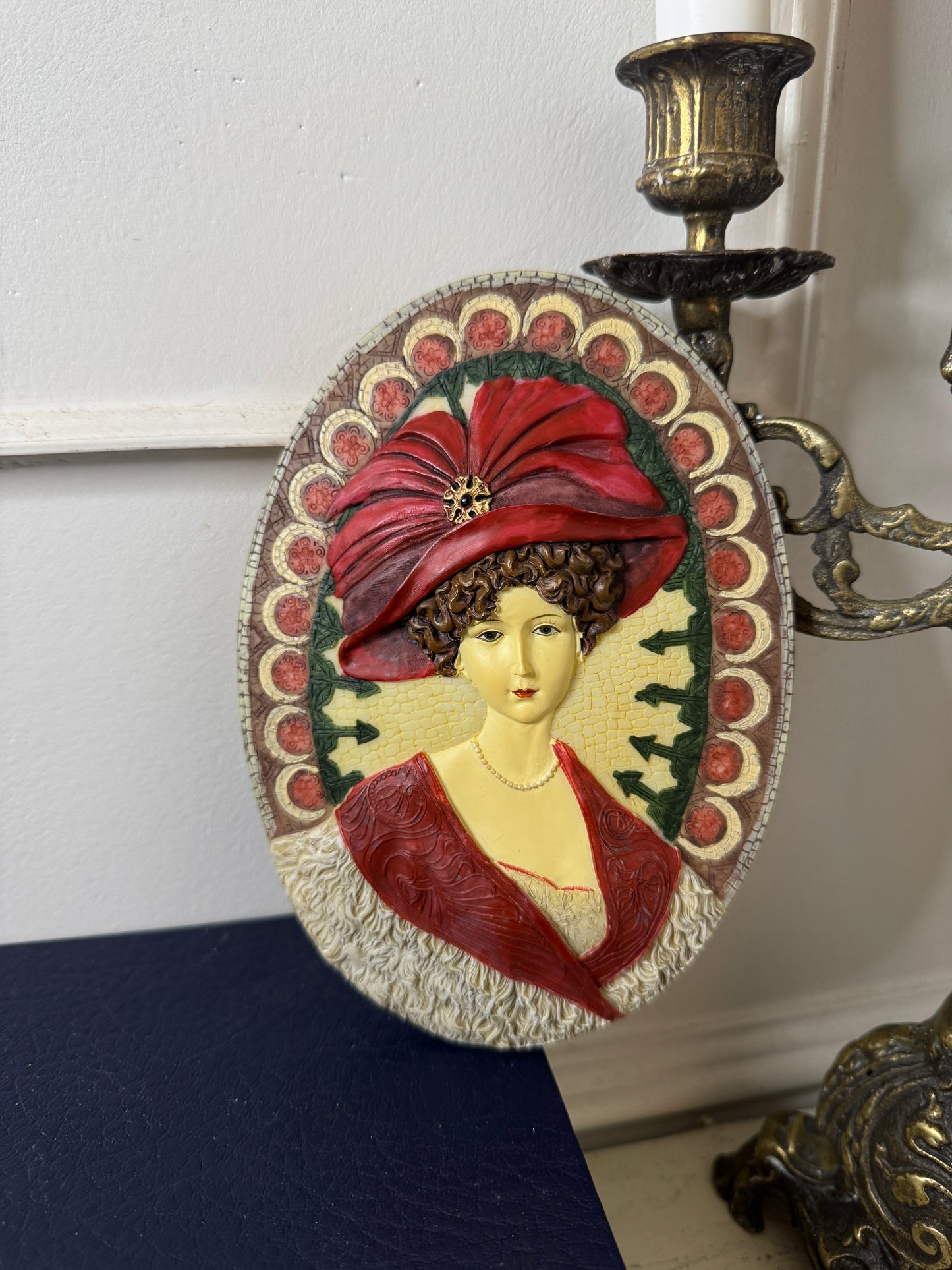3D Hand-Painted Resin Oval Lady Wall Plaque