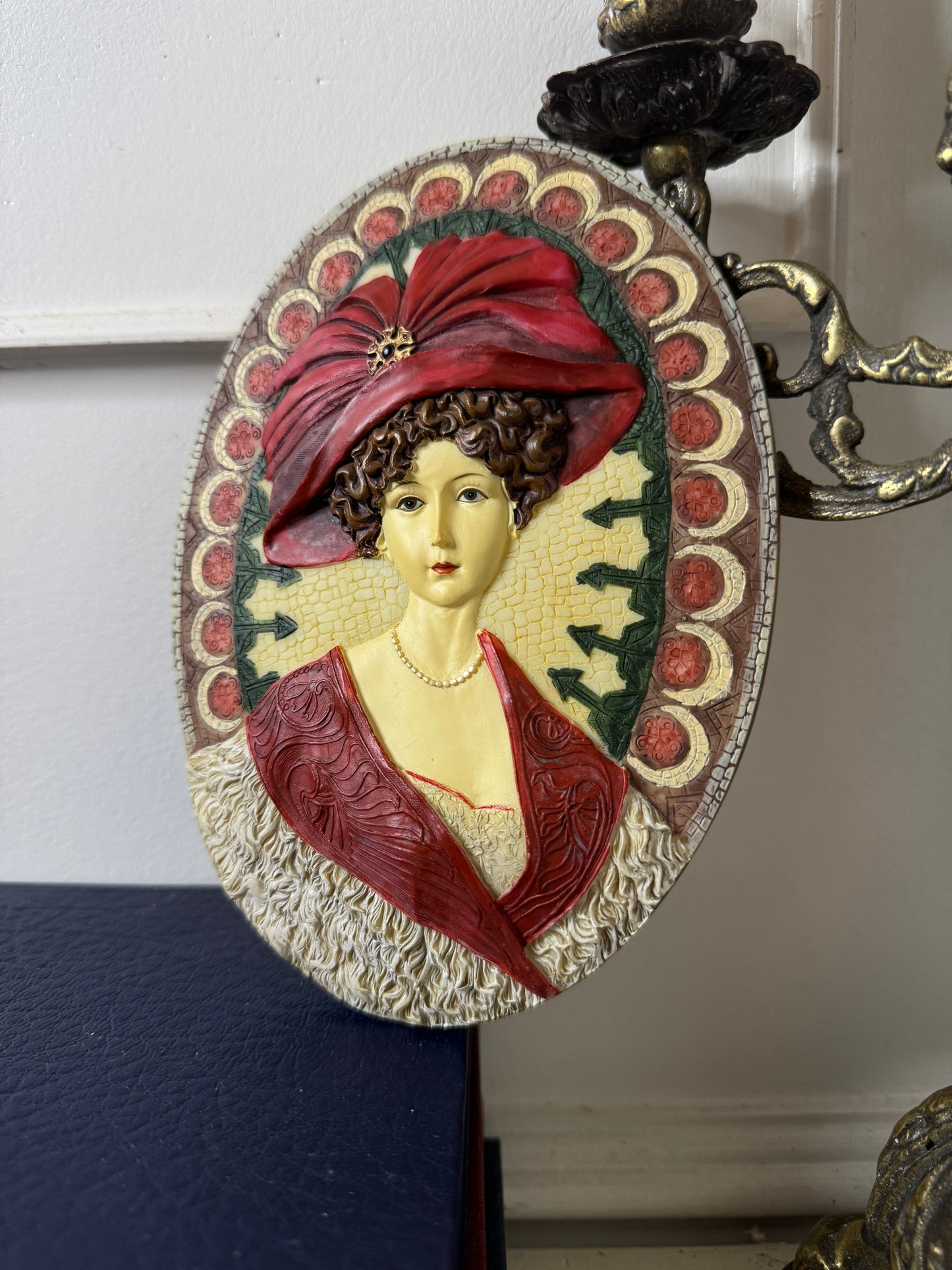 3D Hand-Painted Resin Oval Lady Wall Plaque