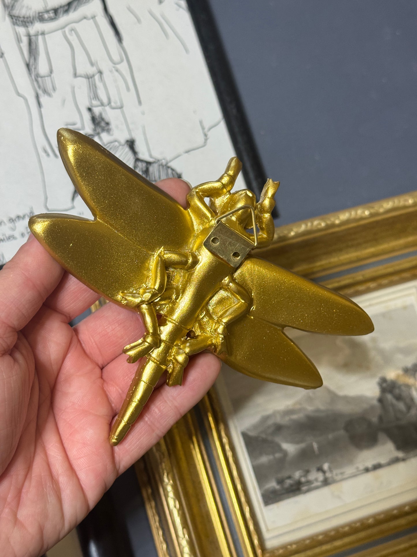 Vintage Gallery Wall Set: Gold & Black Frames with Resin Dragonfly
