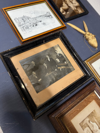 Vintage Gallery Wall Set – Gold & Black Wooden Frames with Resin Rabbit