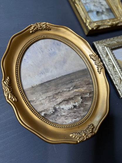 Romantic Gallery Wall Set – Oval & Ornate Vintage-Style Frames