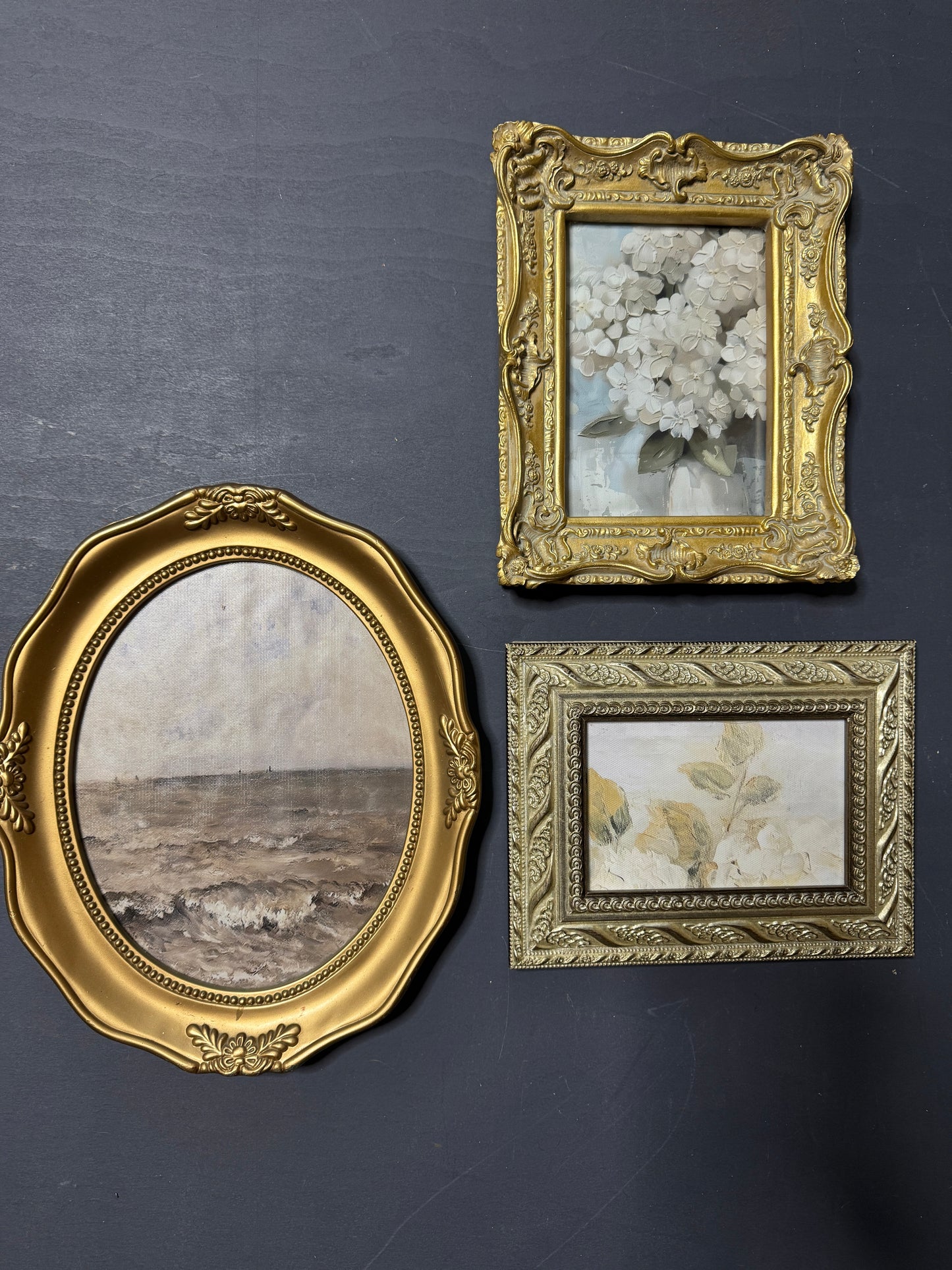 Romantic Gallery Wall Set – Oval & Ornate Vintage-Style Frames