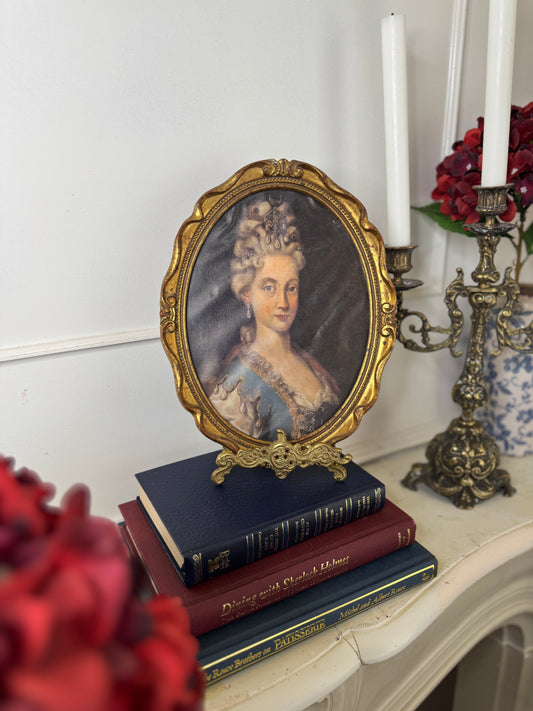 Vintage Themed Portrait in Portofino Antique Oval Gold Gilt Frame