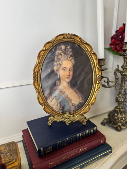 Vintage Themed Portrait in Portofino Antique Oval Gold Gilt Frame