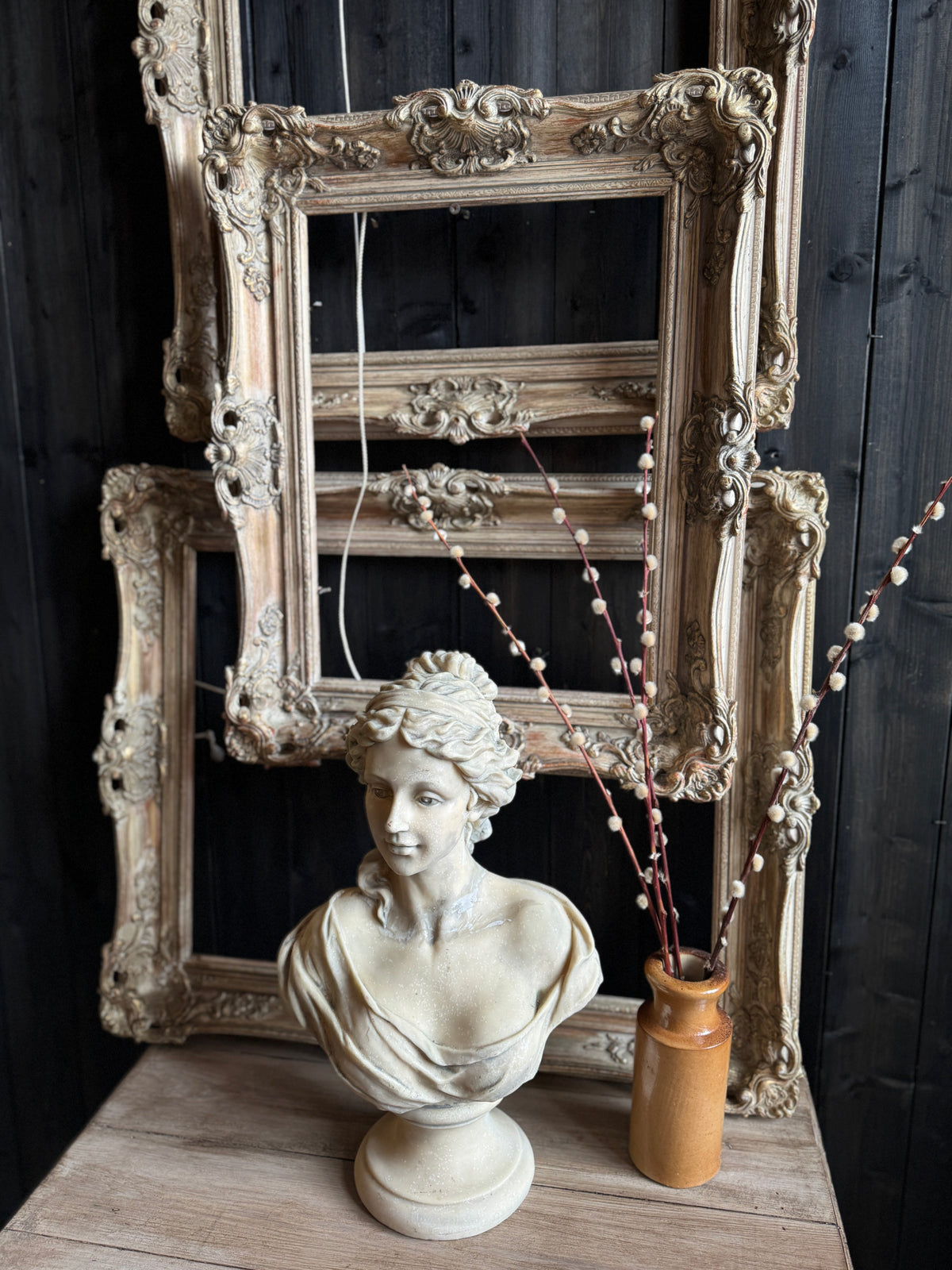 Distressed Ornate Louis Style Frame Collection – Gold & White Finish