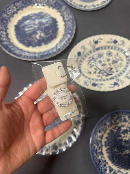 Vintage Kitchen Gallery Wall Set: Blue & White Willow Style English Plate Set