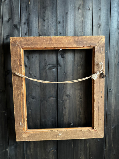 Vintage Ridge Edge Gold Gilt Vionne Frame
