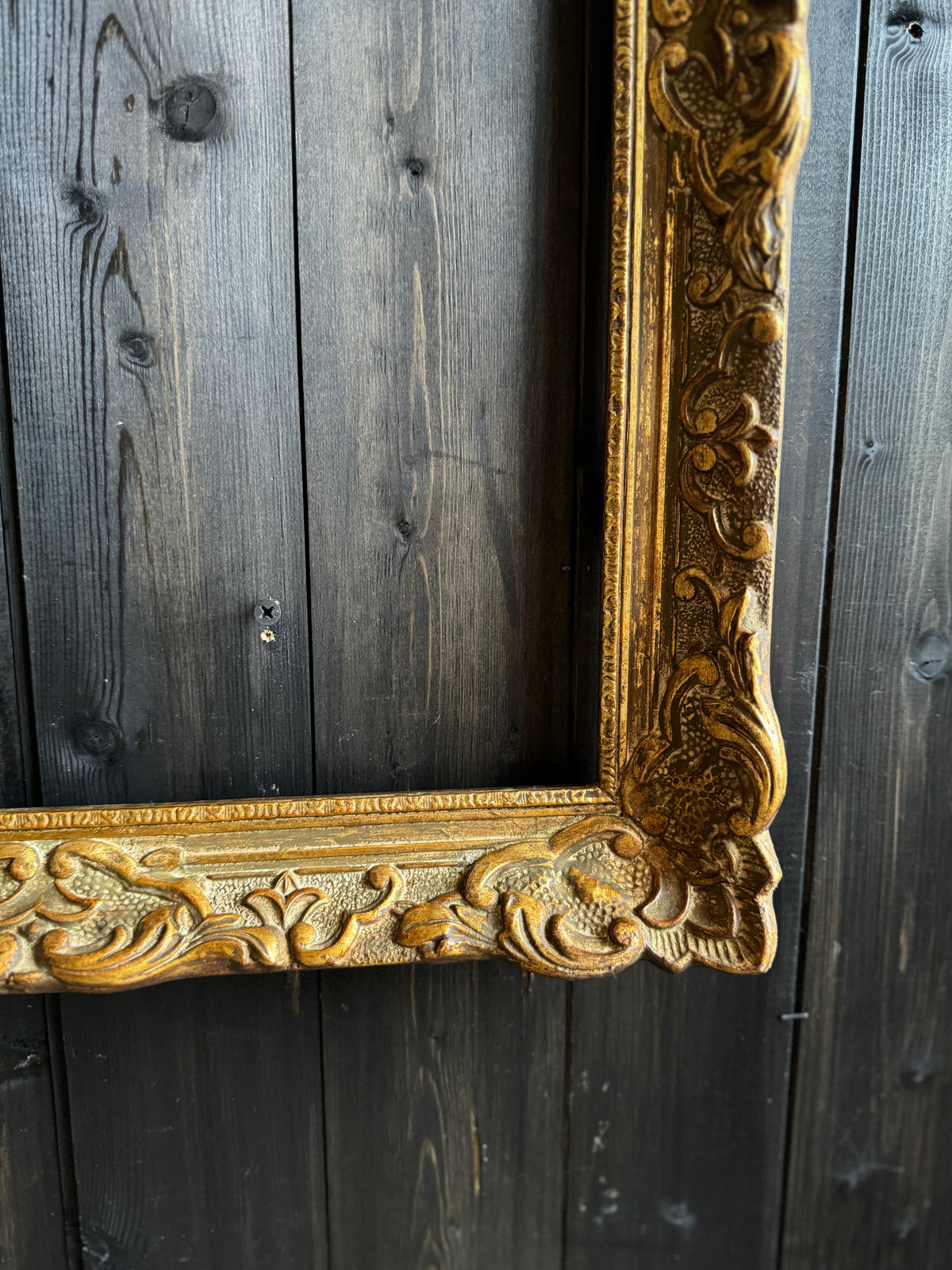 Louis Chippendale Baroque Gold  Frame  — The Aurelia