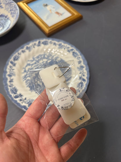 Vintage Kitchen Gallery Wall Set : Blue & White - Willow Style English Plates + Brass Spoons