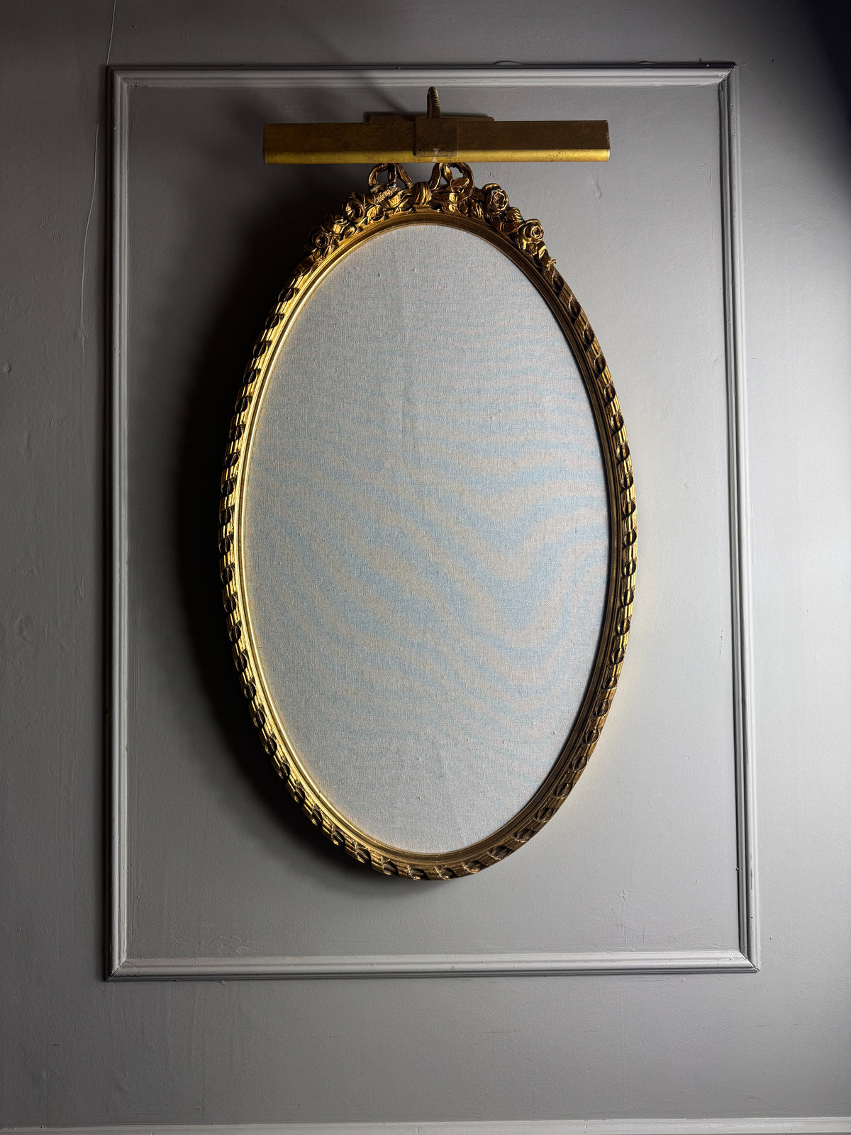 Vintage French-Style Gilt Oval Bulletin Board – Fabric Notice Board with Bow, c.1958