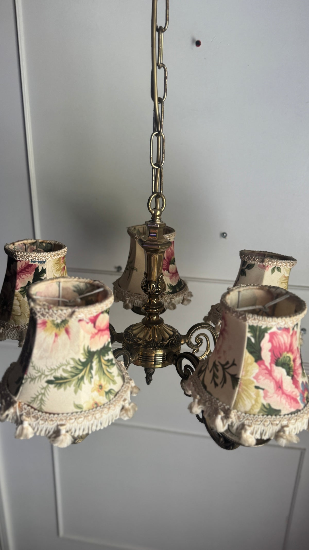 Vintage Satin Brass Lighting — 5-Arm Chandelier with Floral Shades