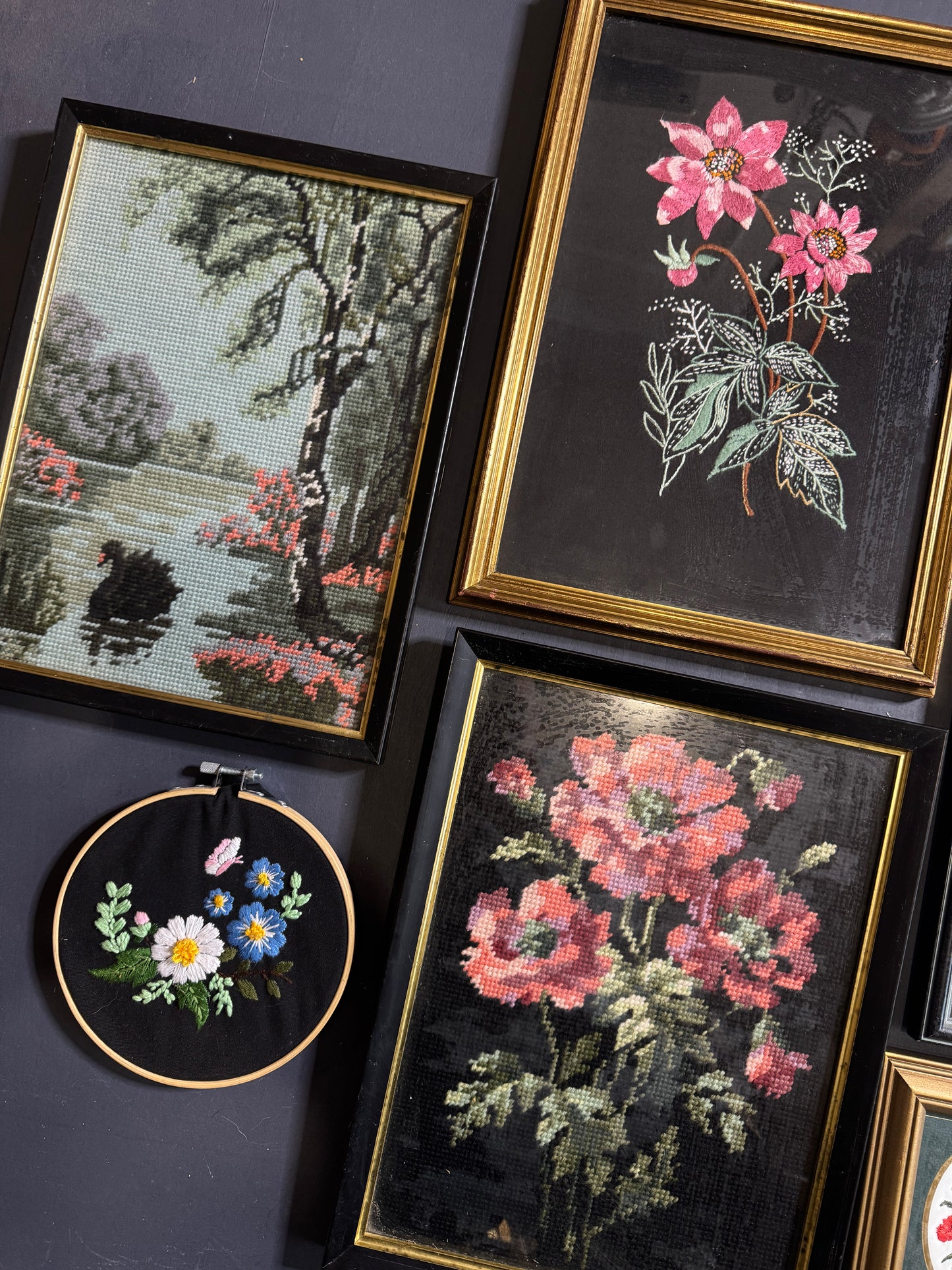 Midnight Heirloom – Vintage Embroidery Frame Gallery Set
