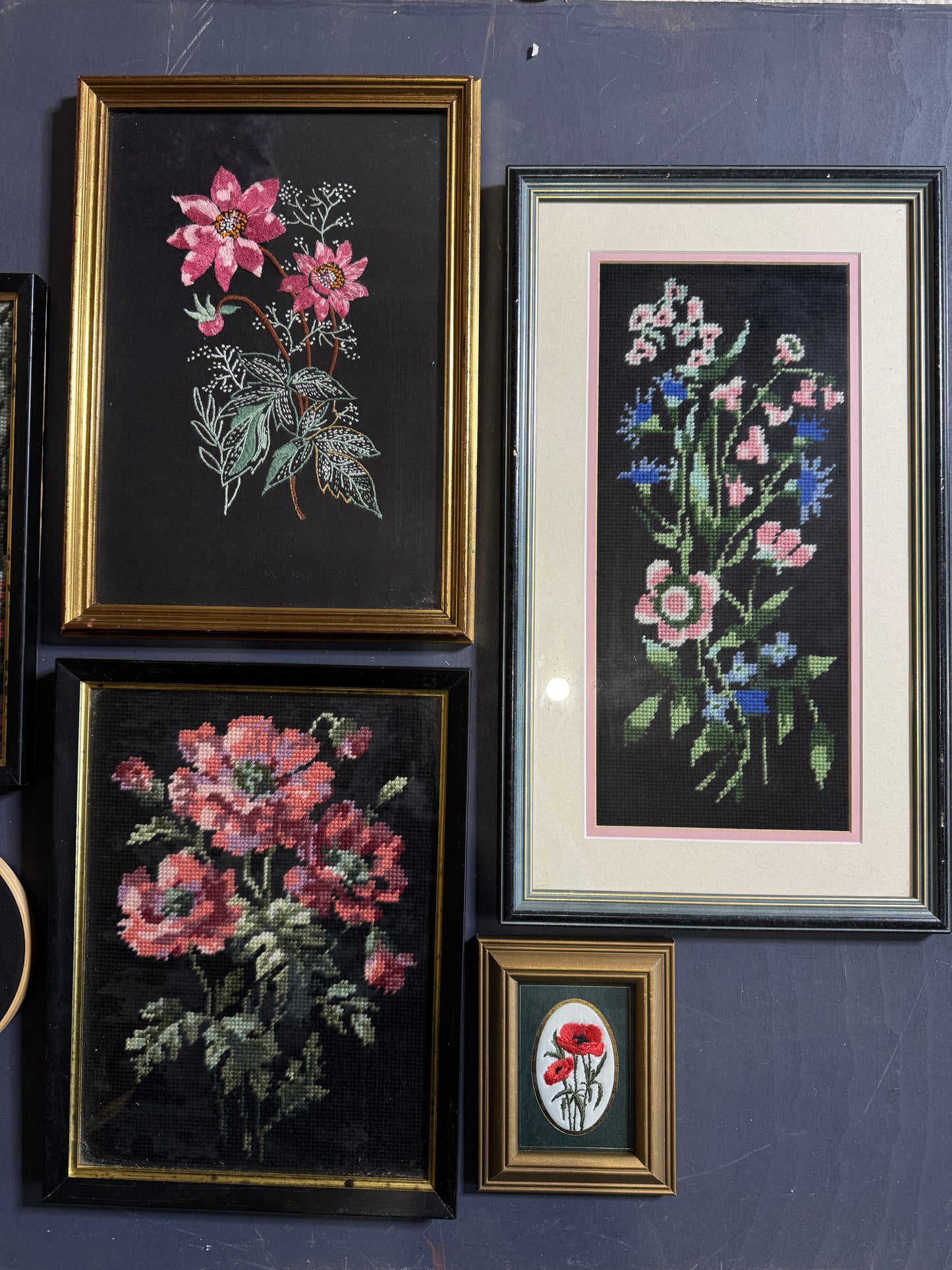 Midnight Heirloom – Vintage Embroidery Frame Gallery Set