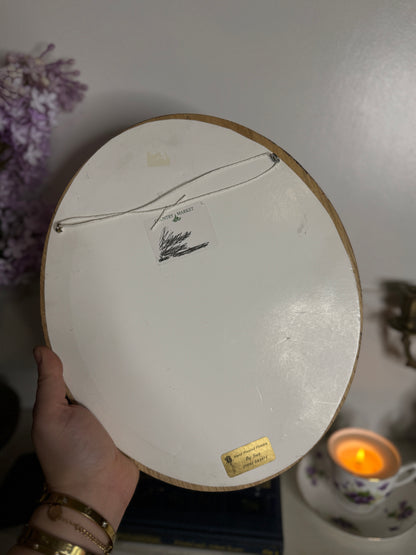 Vintage Wooden Medium Dried Floral art in Oval Frame with Gold Trim